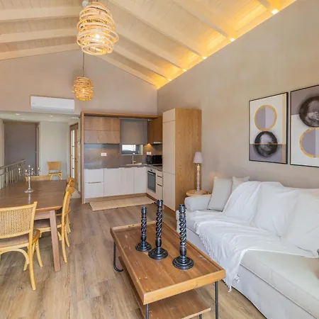 Zeus Luxury - Ermis Βίλα Κλείσματα